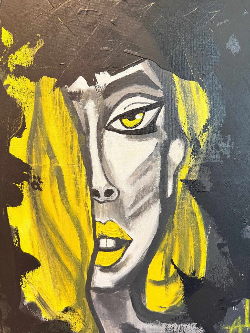 Yellow Vix